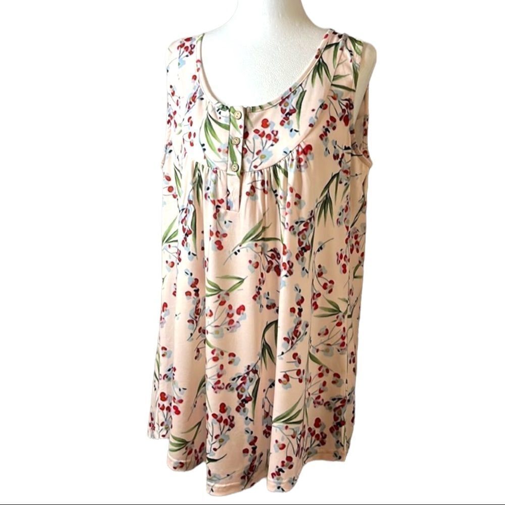 FASHION light pink w/ floral pattern henley style sleeveless pleated front SZ L
